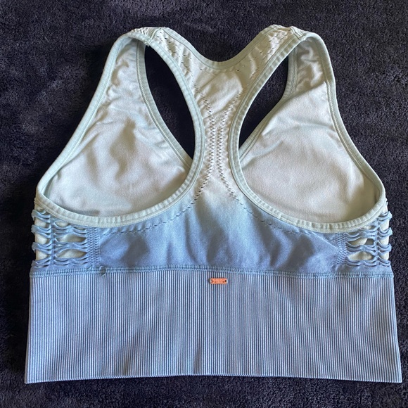 Victoria’s Secret Sports Bra - Picture 2 of 2